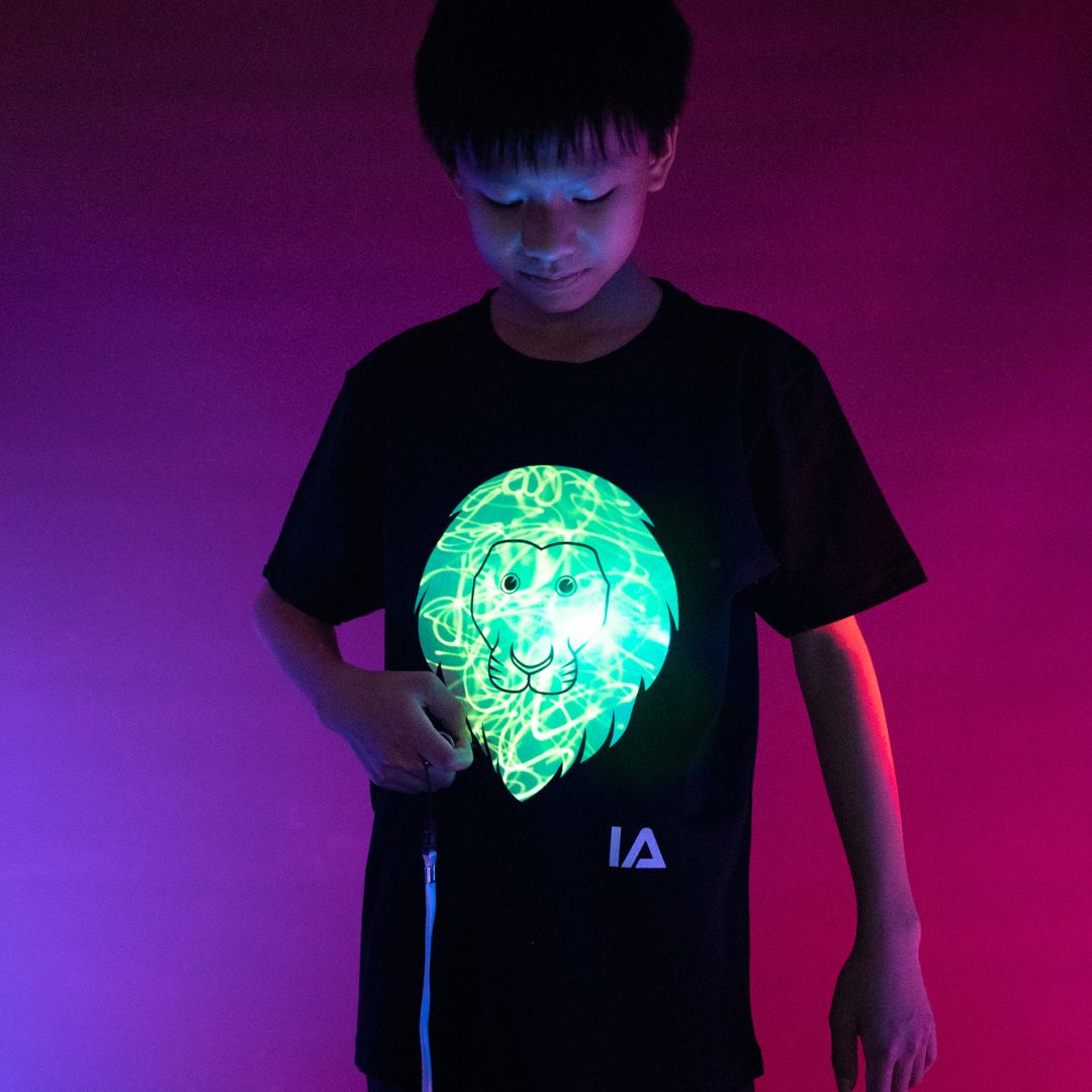 Kids Interactive Glow T-shirt - Lion